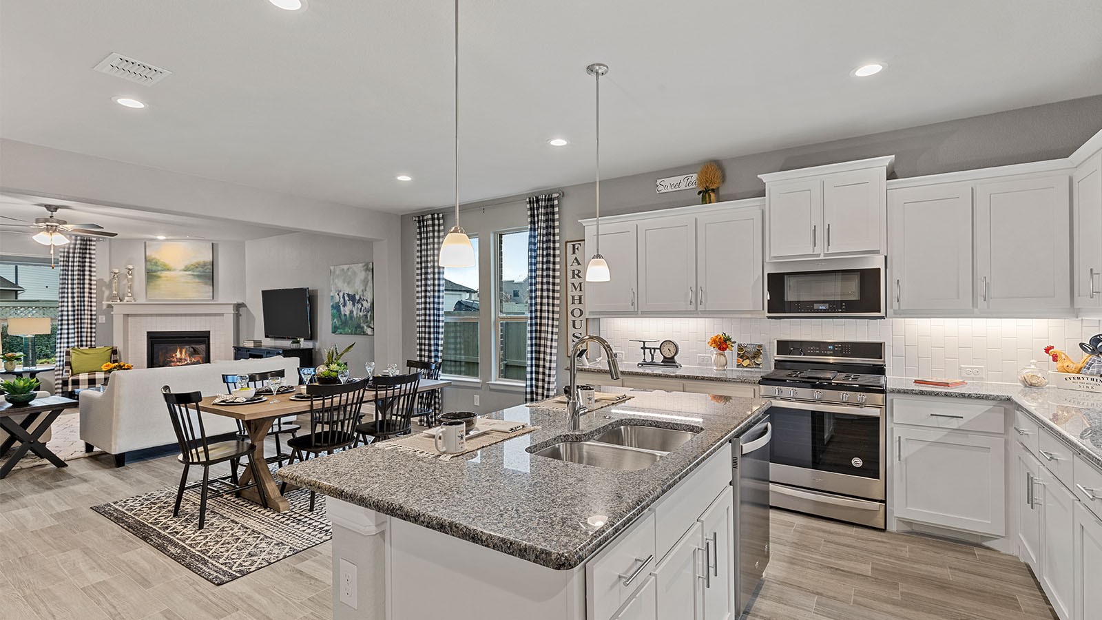 8725 Tallwood Lane Justin TX 76247