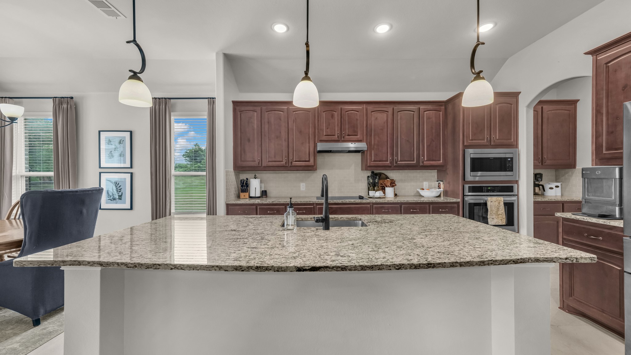 1036 Northern Oaks Court Springtown TX 76082