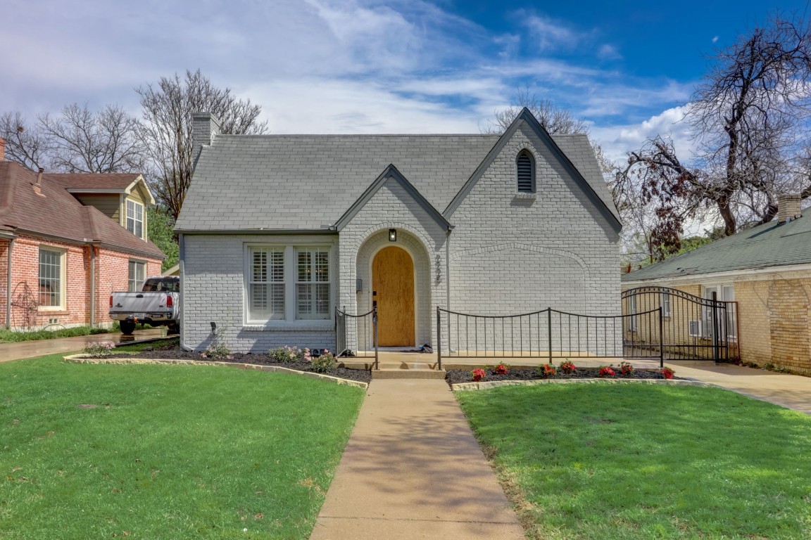 2225 Ashland Avenue Fort Worth TX 76107