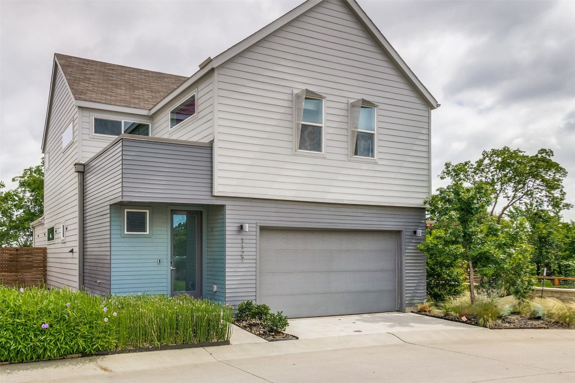 1127 Clifftop Lane Dallas TX 75208