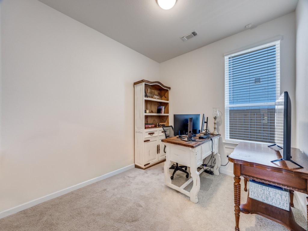 1221 Newport Street Sherman TX 75090