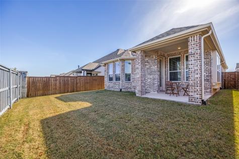 1221 Newport Street Sherman TX 75090