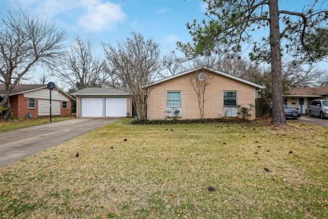 2704 Trinity Street Irving TX 75062