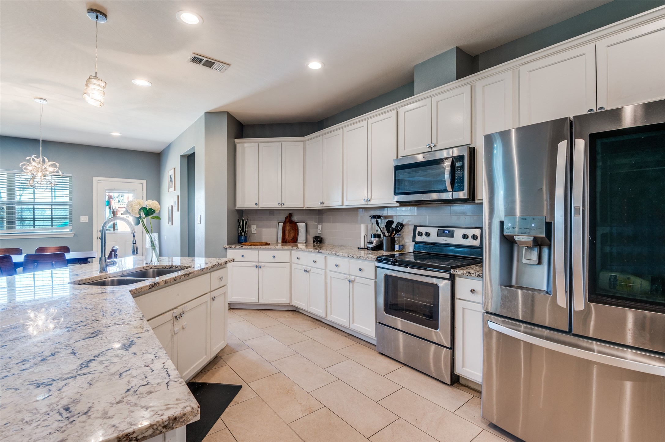 2723 Pike Drive Lancaster TX 75134