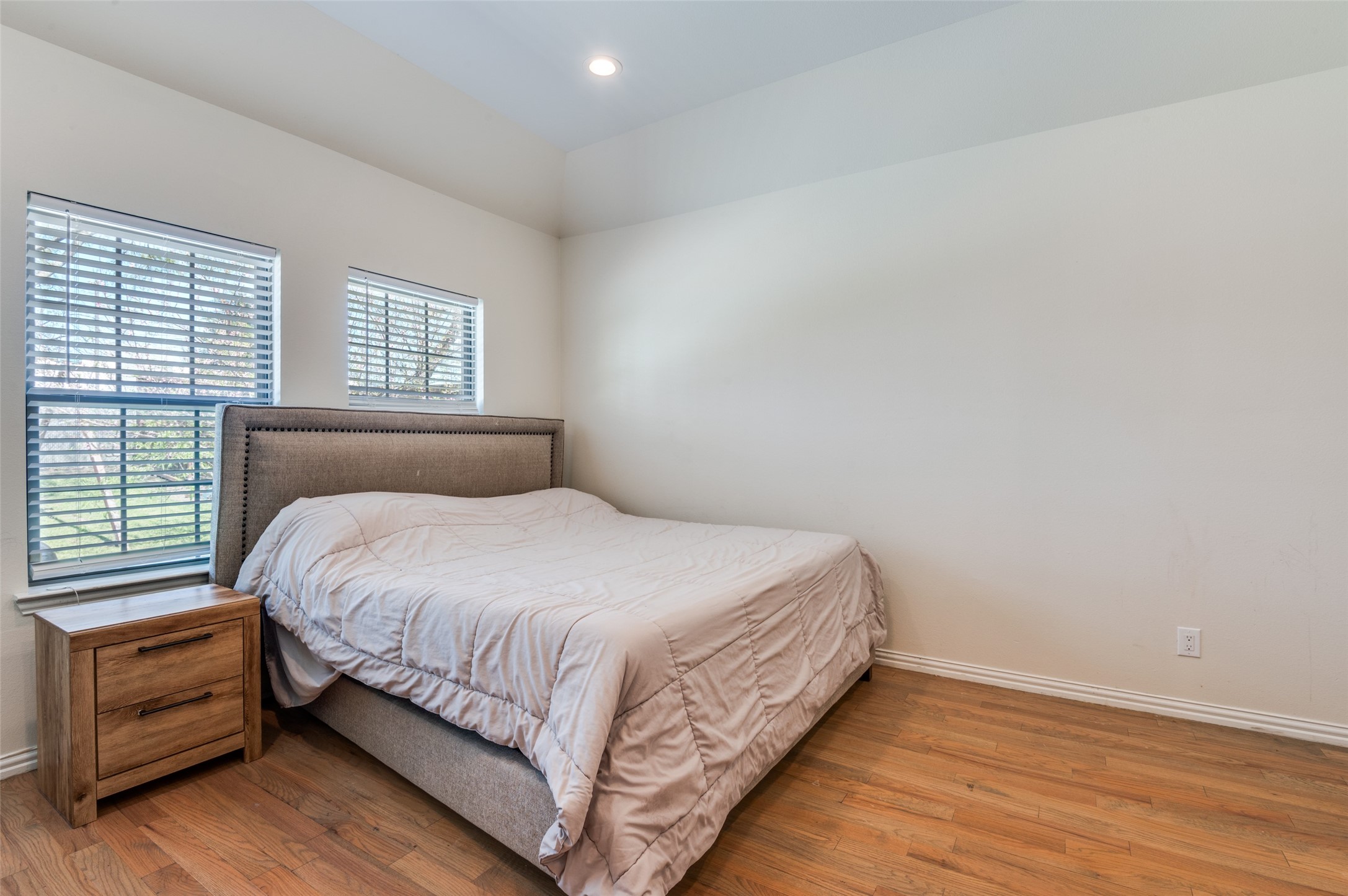 2723 Pike Drive Lancaster TX 75134