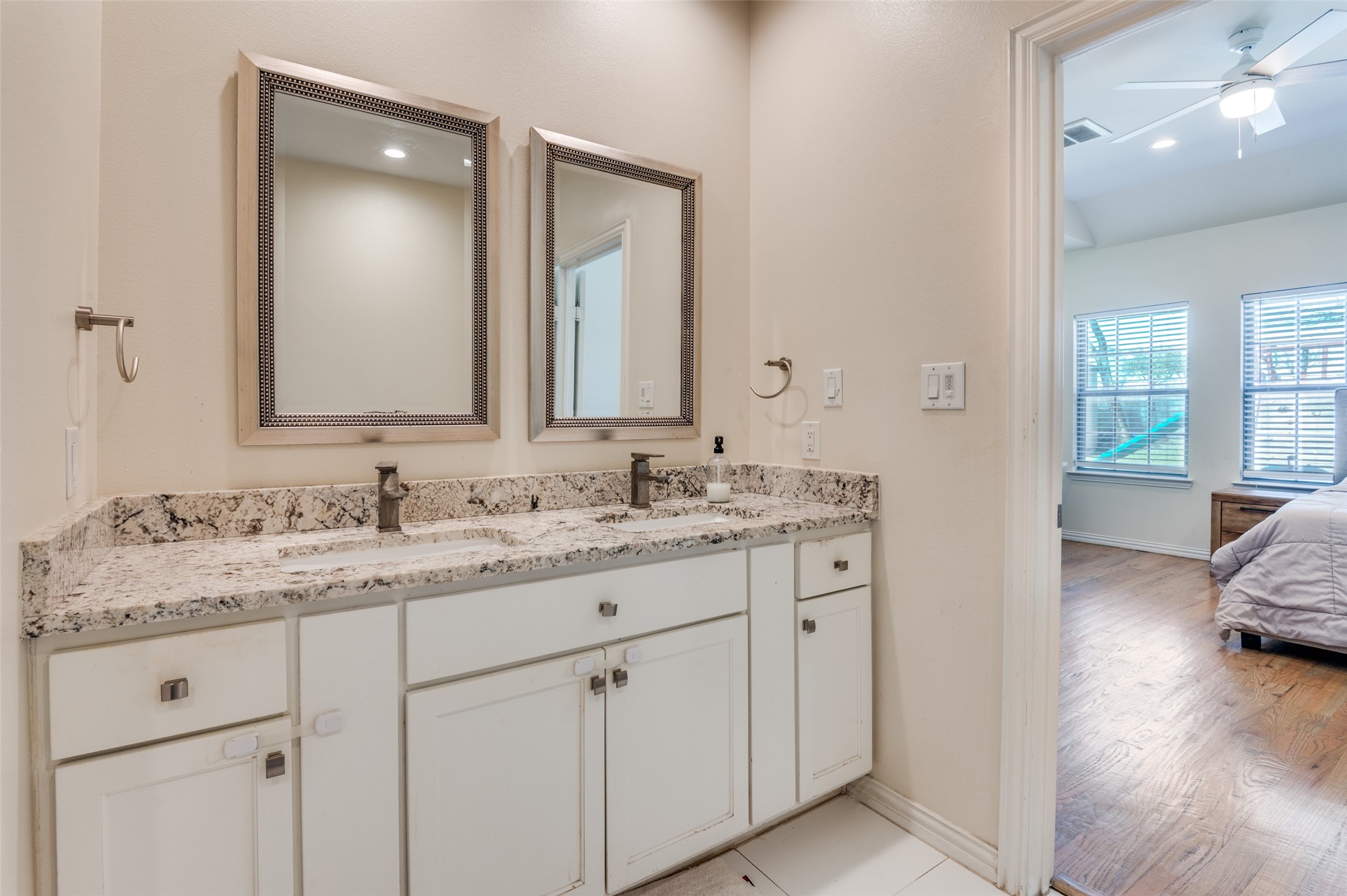 2723 Pike Drive Lancaster TX 75134