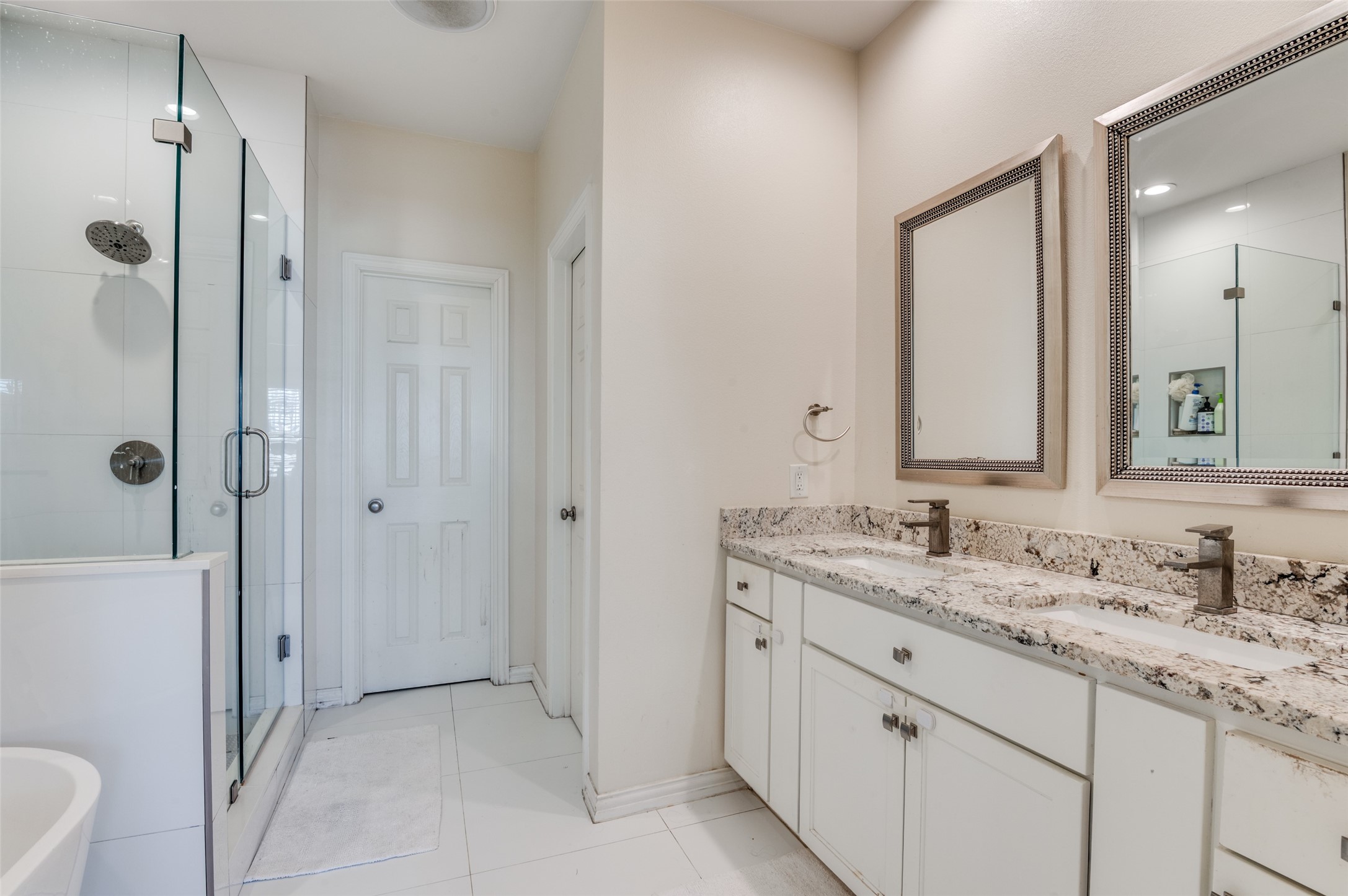 2723 Pike Drive Lancaster TX 75134