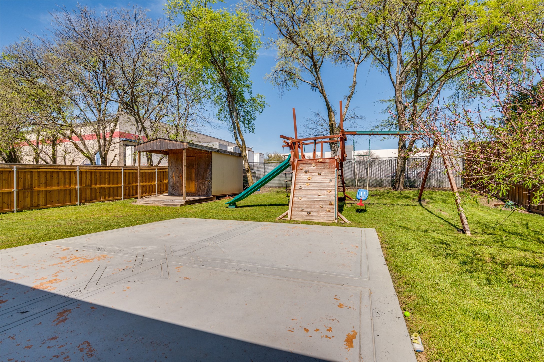 2723 Pike Drive Lancaster TX 75134