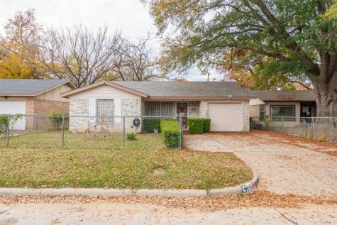 909 Barclay Avenue Fort Worth TX 76111