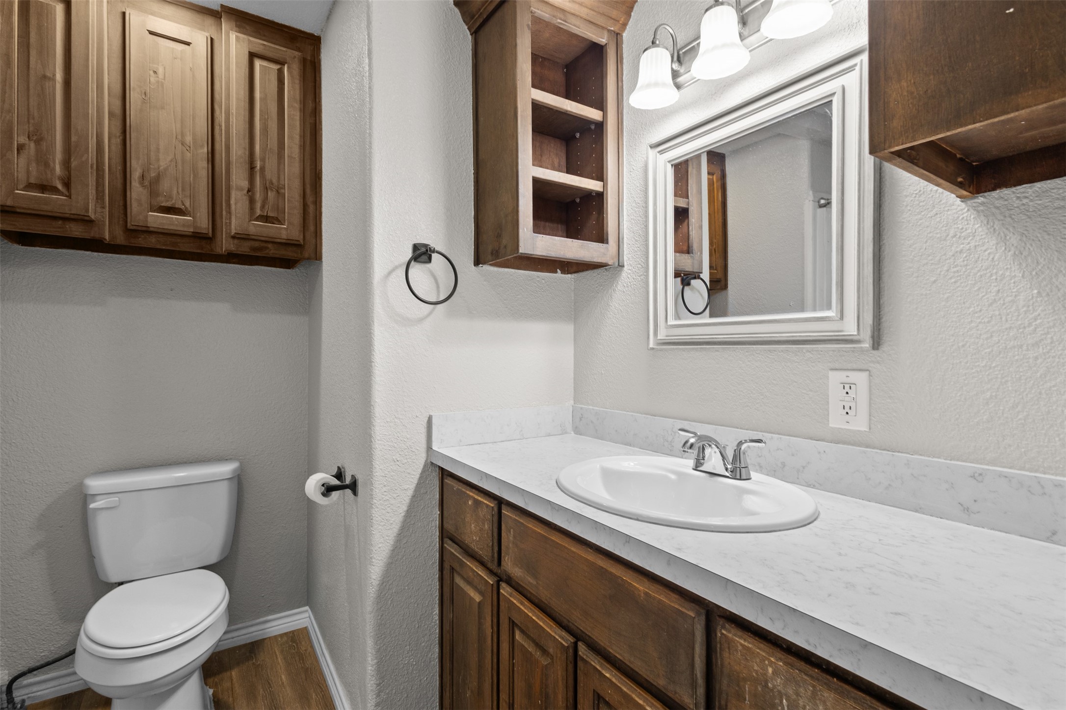 107 S Flower Lane Chico TX 76431