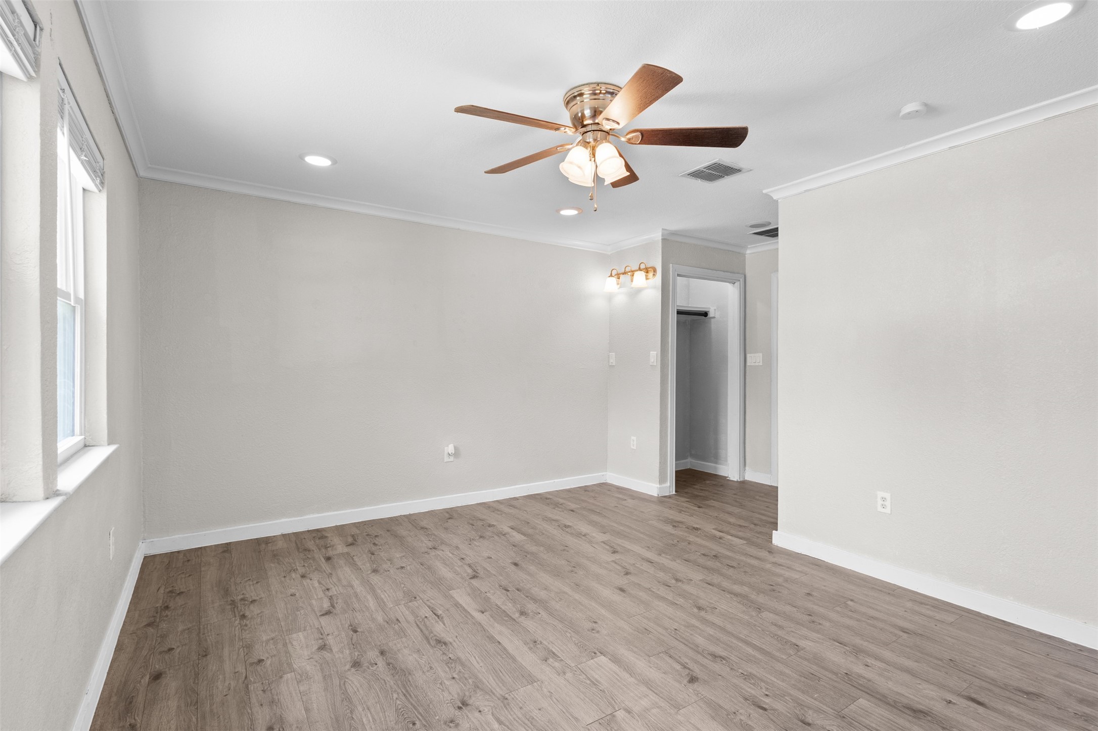 107 S Flower Lane Chico TX 76431