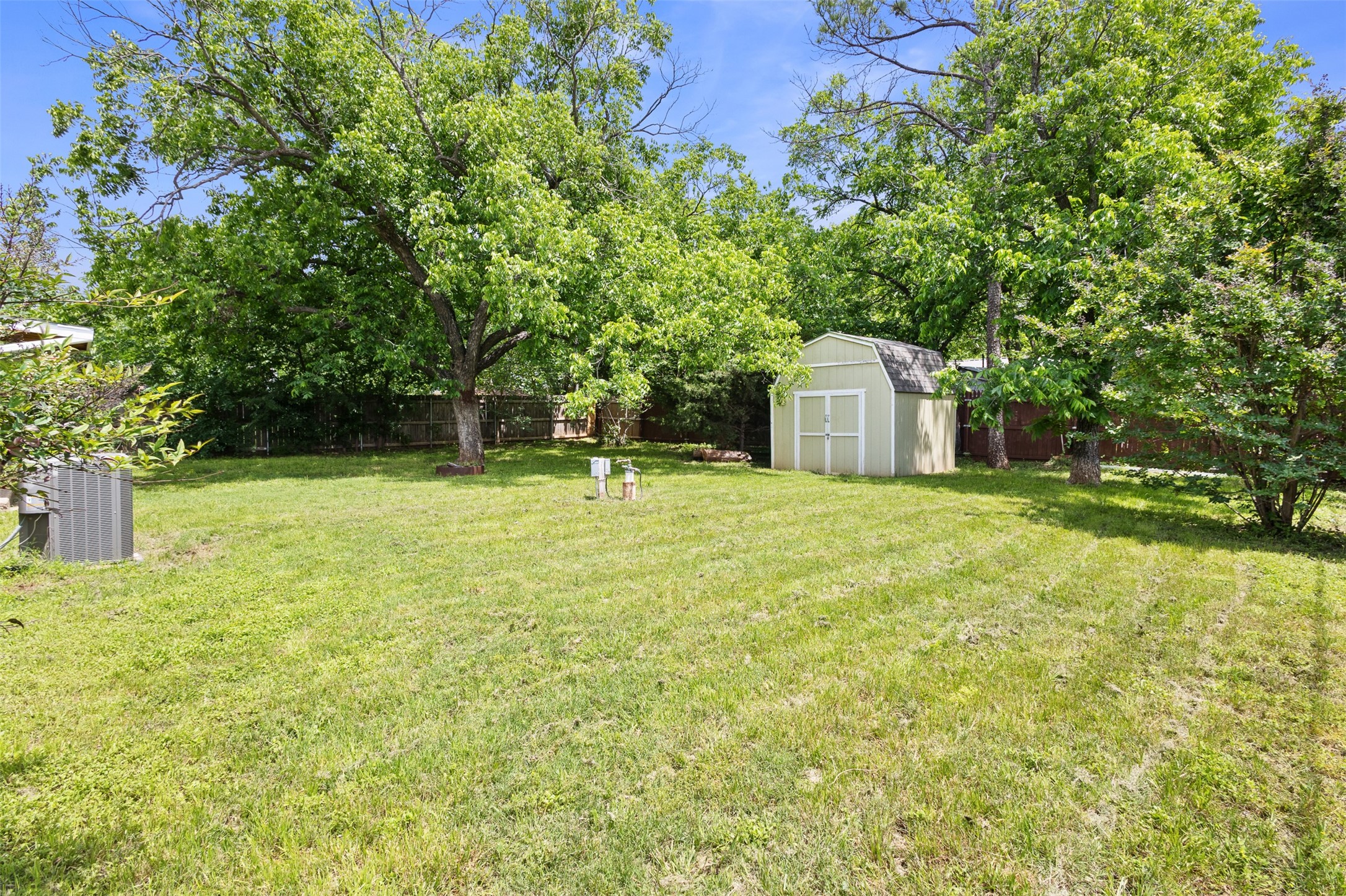107 S Flower Lane Chico TX 76431