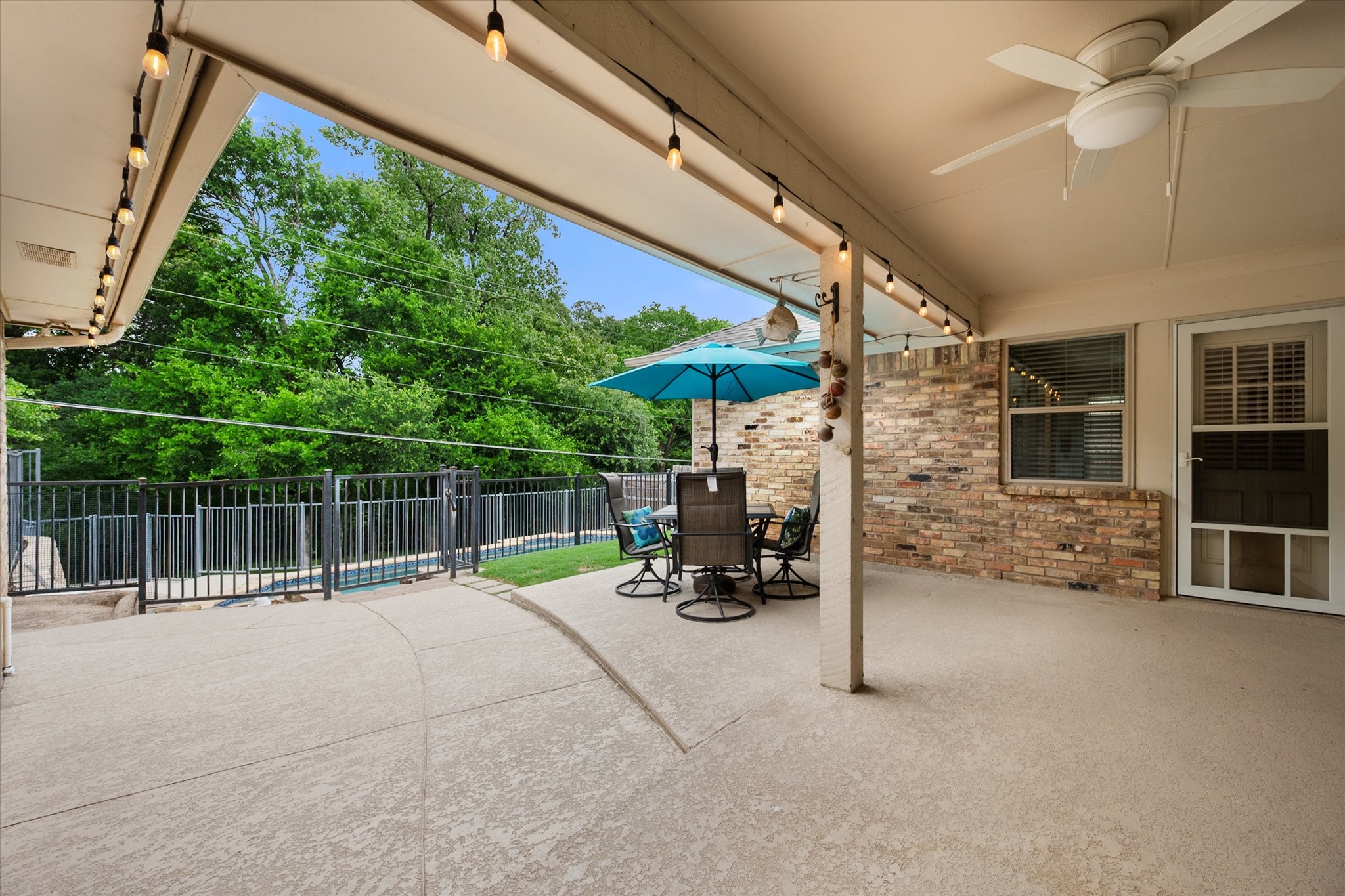 4103 Three Oaks Drive Arlington TX 76016