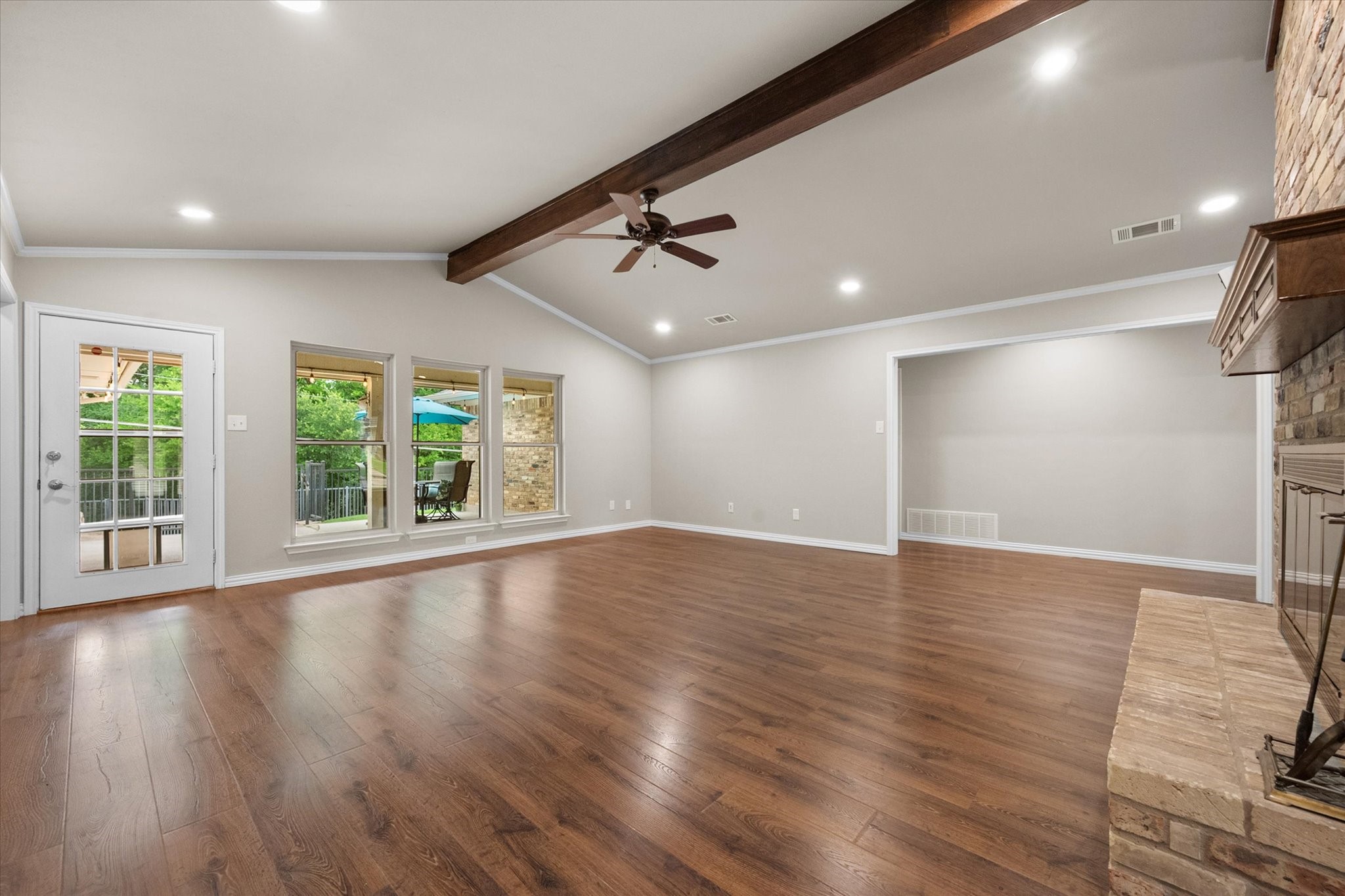4103 Three Oaks Drive Arlington TX 76016