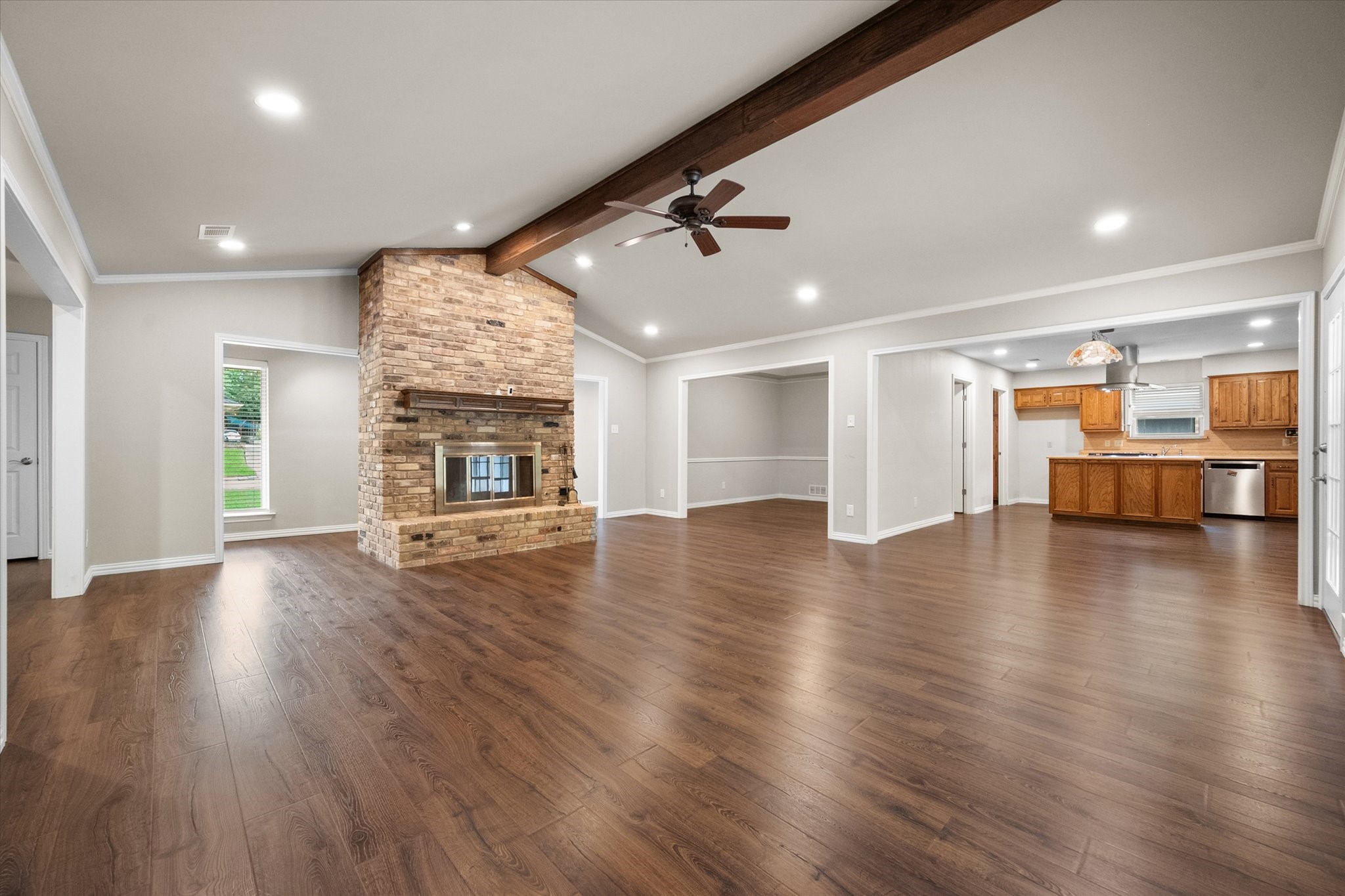 4103 Three Oaks Drive Arlington TX 76016