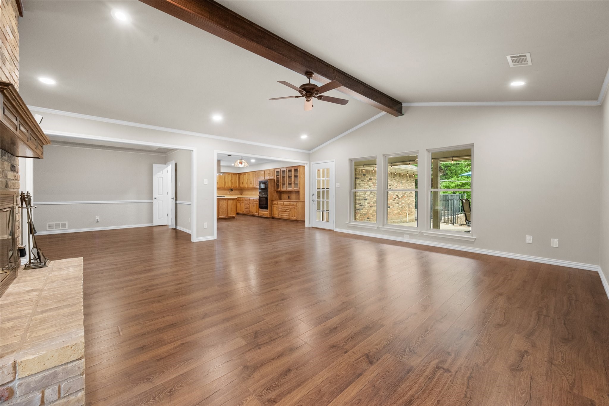 4103 Three Oaks Drive Arlington TX 76016