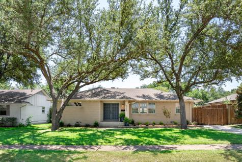10532 Royalwood Drive Dallas TX 75238