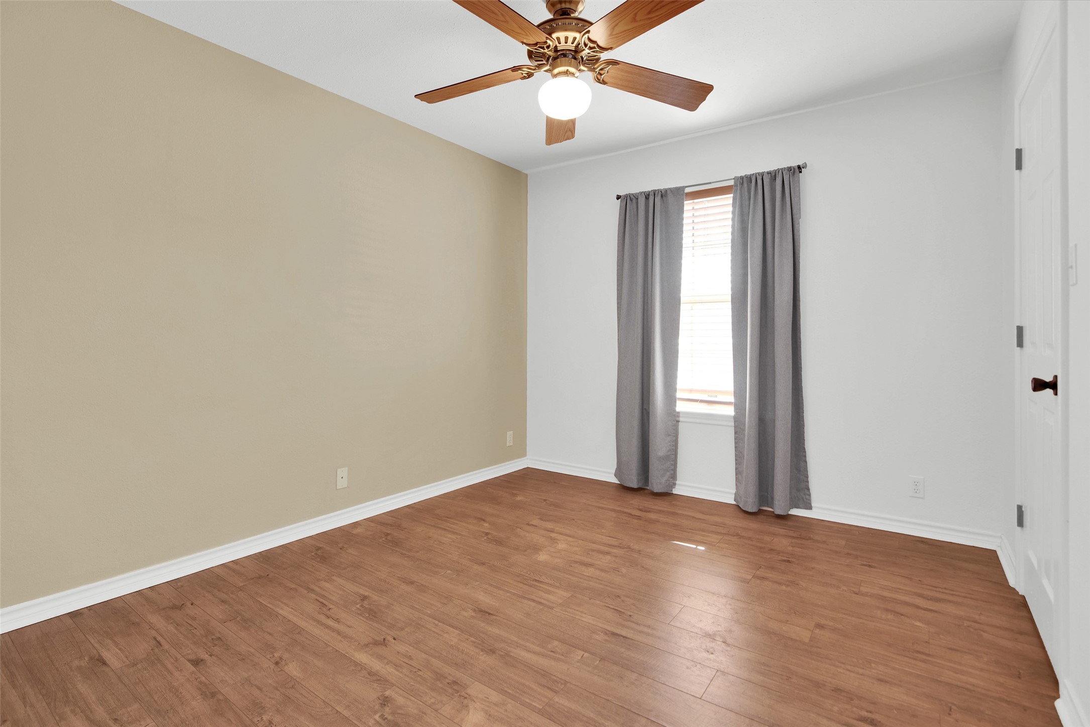 2801 Regal Drive Denison TX 75020