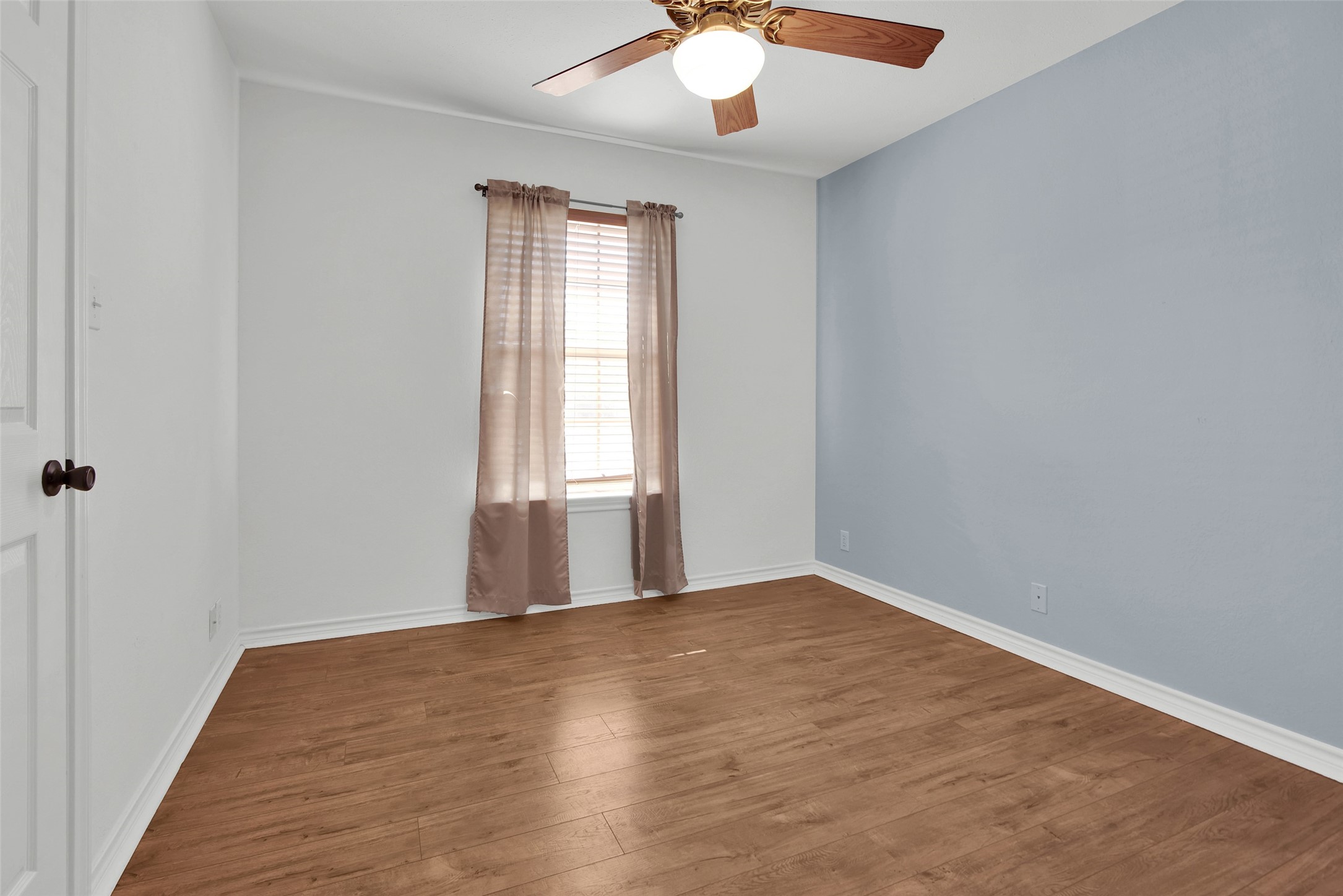 2801 Regal Drive Denison TX 75020