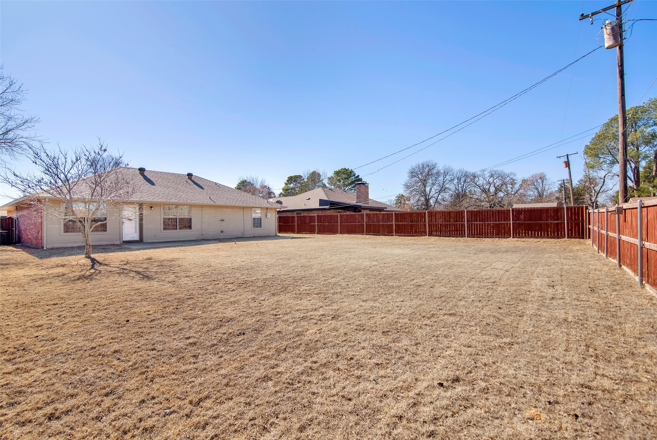 2801 Regal Drive Denison TX 75020