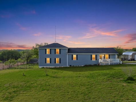 104 County Road 412b Lott TX 76656