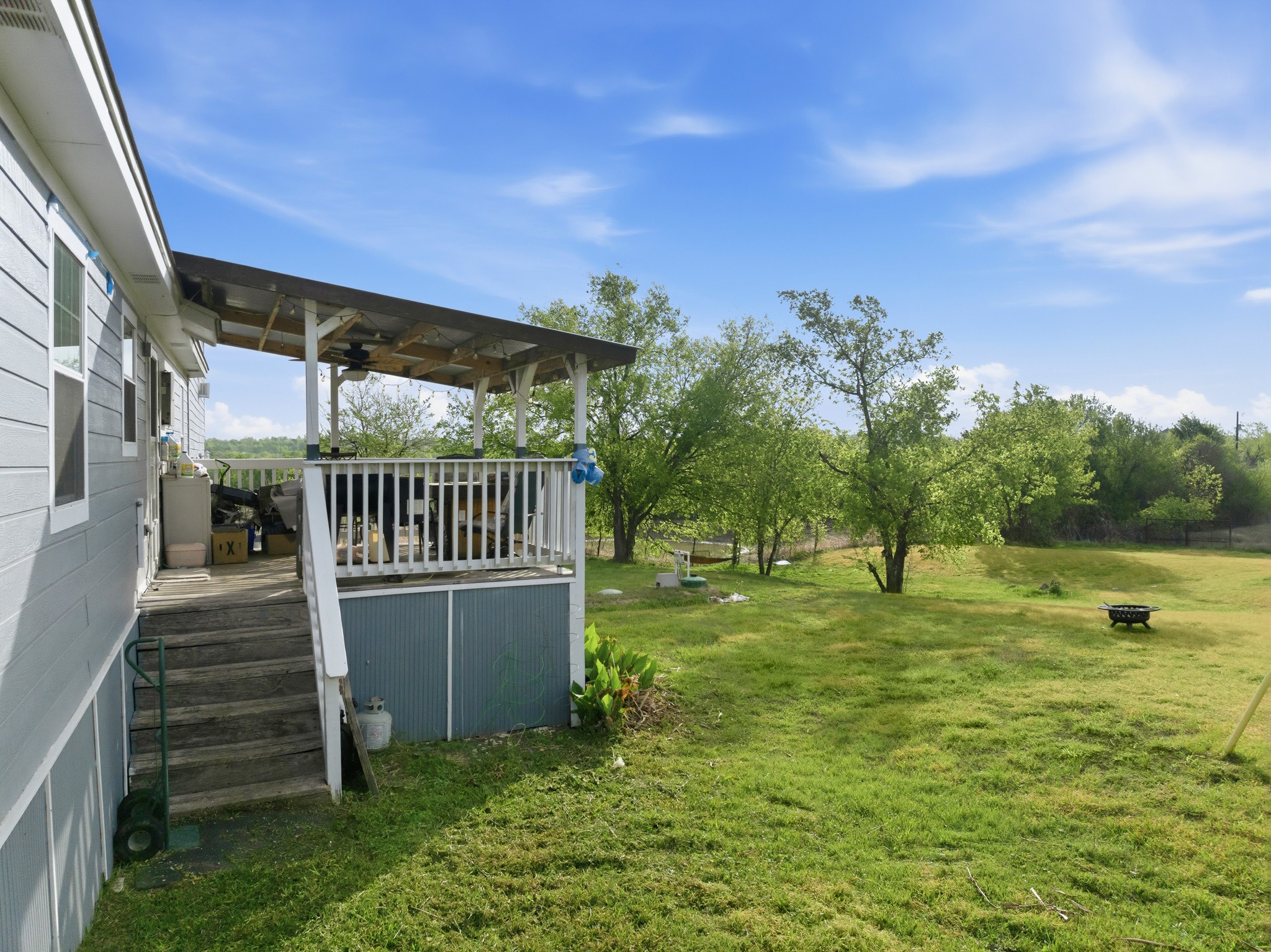 104 County Road 412b Lott TX 76656
