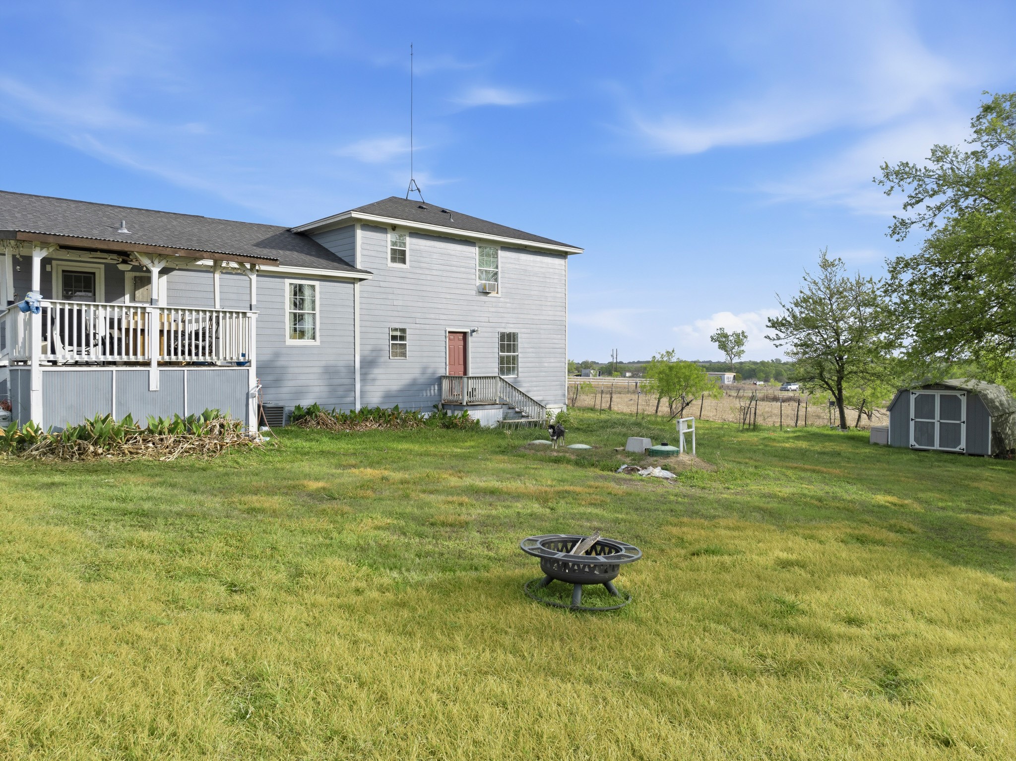 104 County Road 412b Lott TX 76656