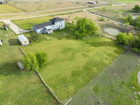 104 County Road 412b Lott TX 76656