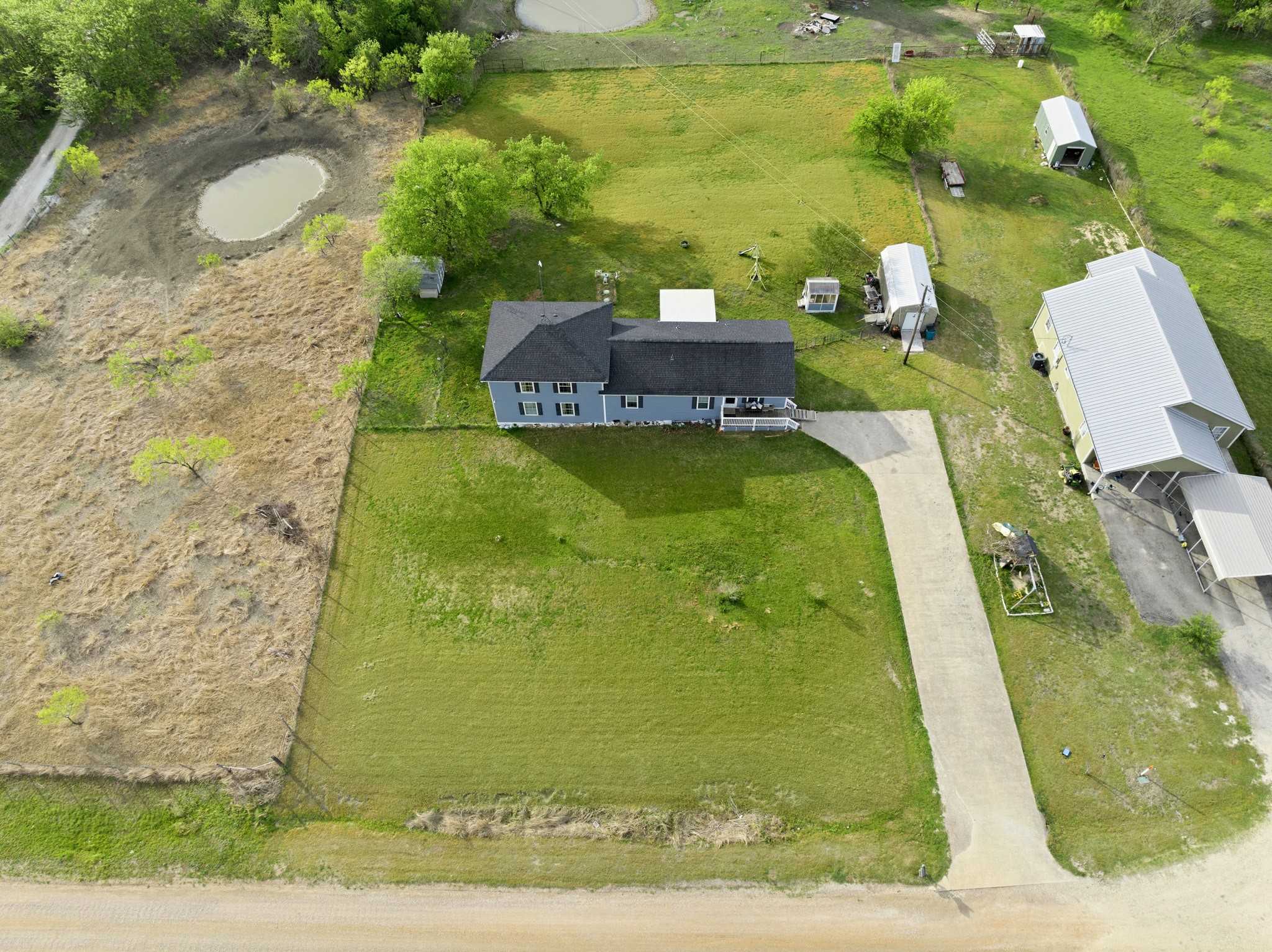 104 County Road 412b Lott TX 76656