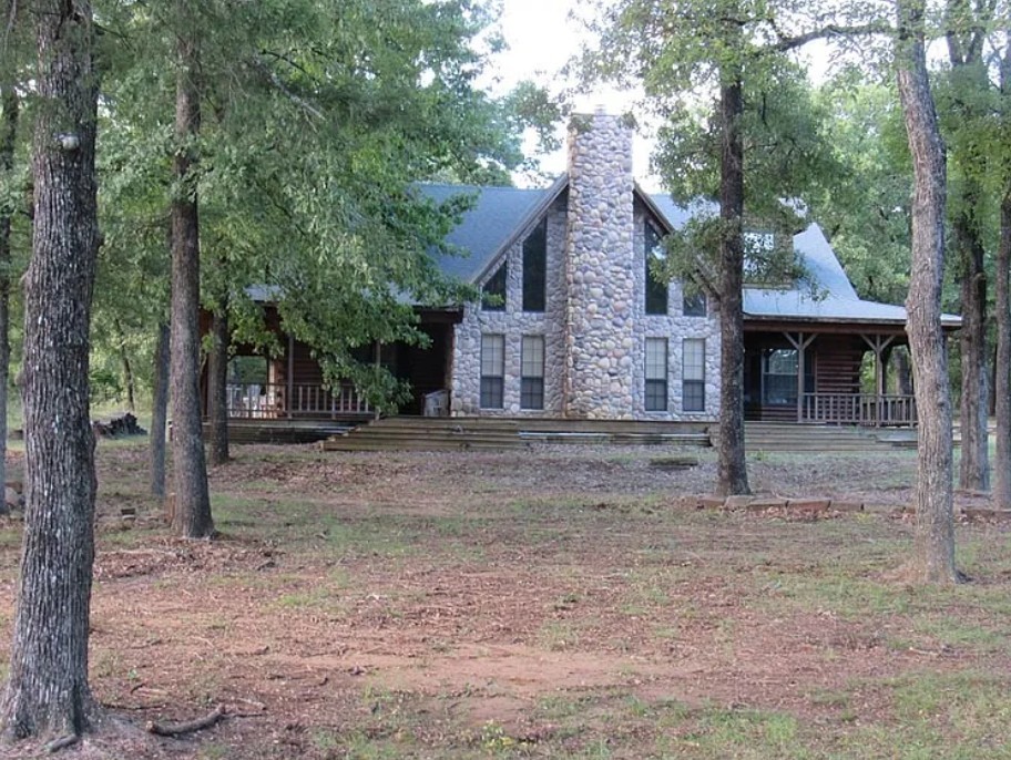 4247 N Fm 1752 Savoy TX 75479