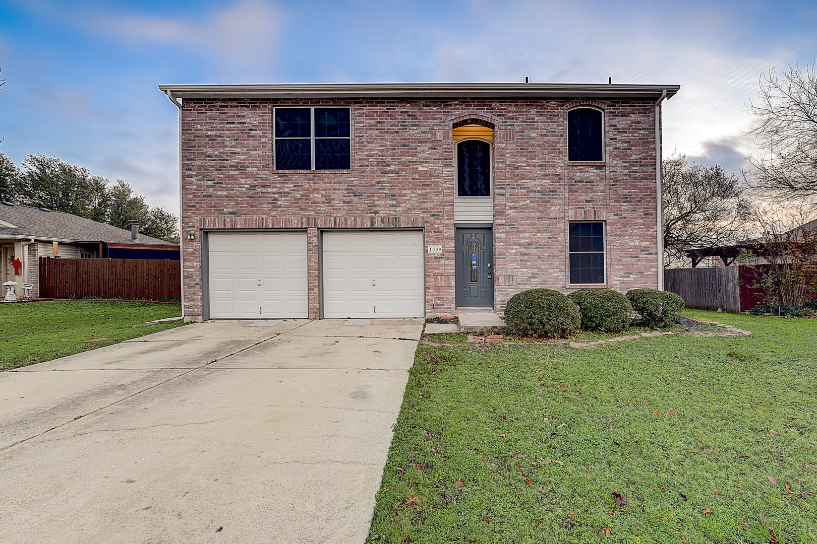 1009 Lakeview Court Little Elm TX 75068