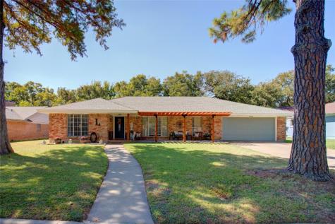 1808 Elmhurst Drive Arlington TX 76012