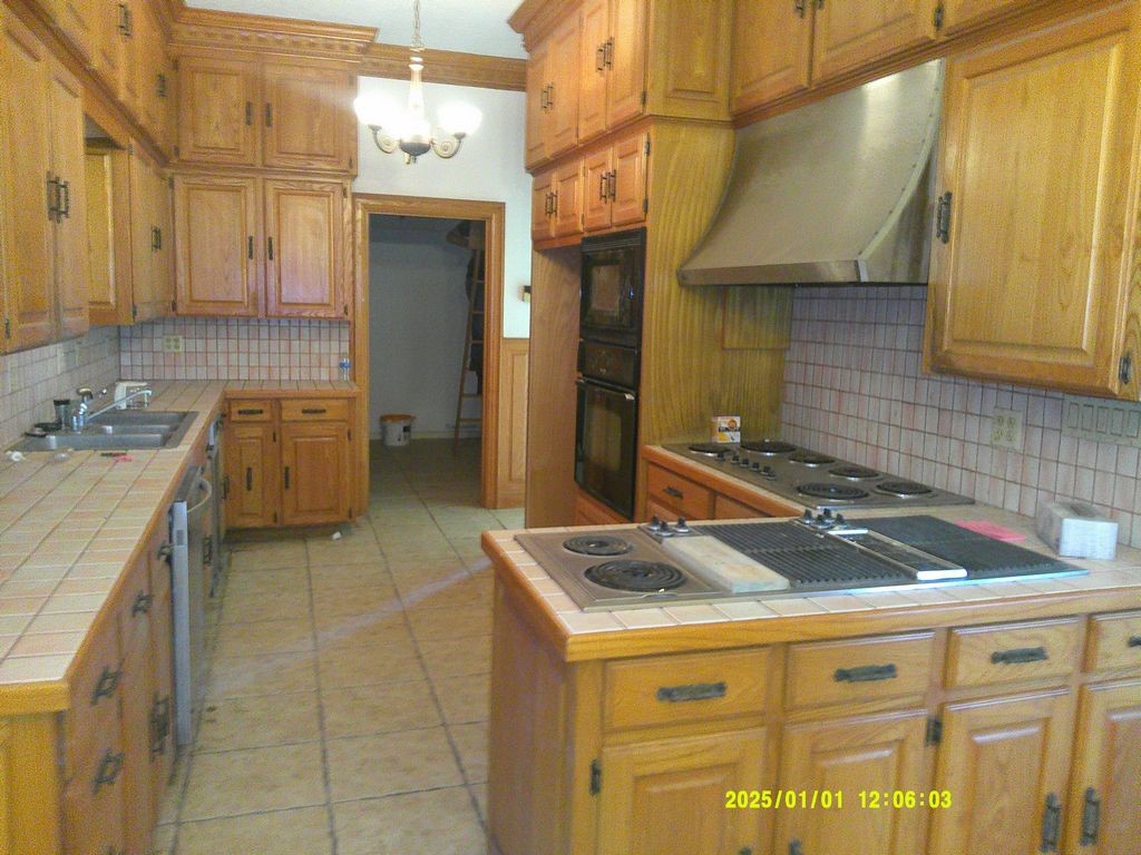 3726 County Road 4284 Simms TX 75574