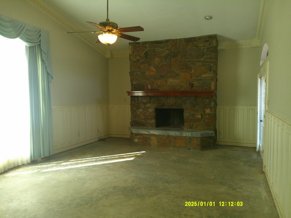 3726 County Road 4284 Simms TX 75574