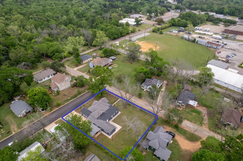 1419 N Sycamore Palestine TX 75801
