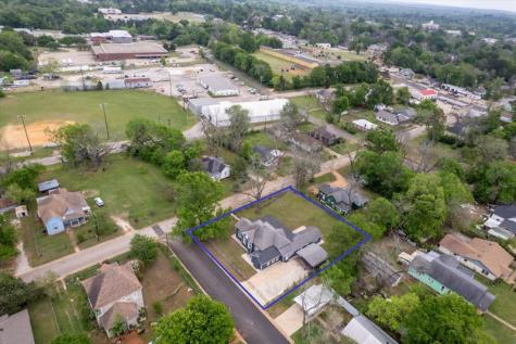 1419 N Sycamore Palestine TX 75801