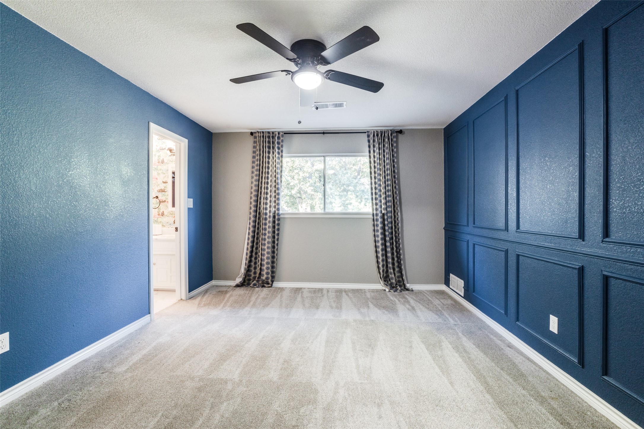 15211 Meandering Way Dallas TX 75248