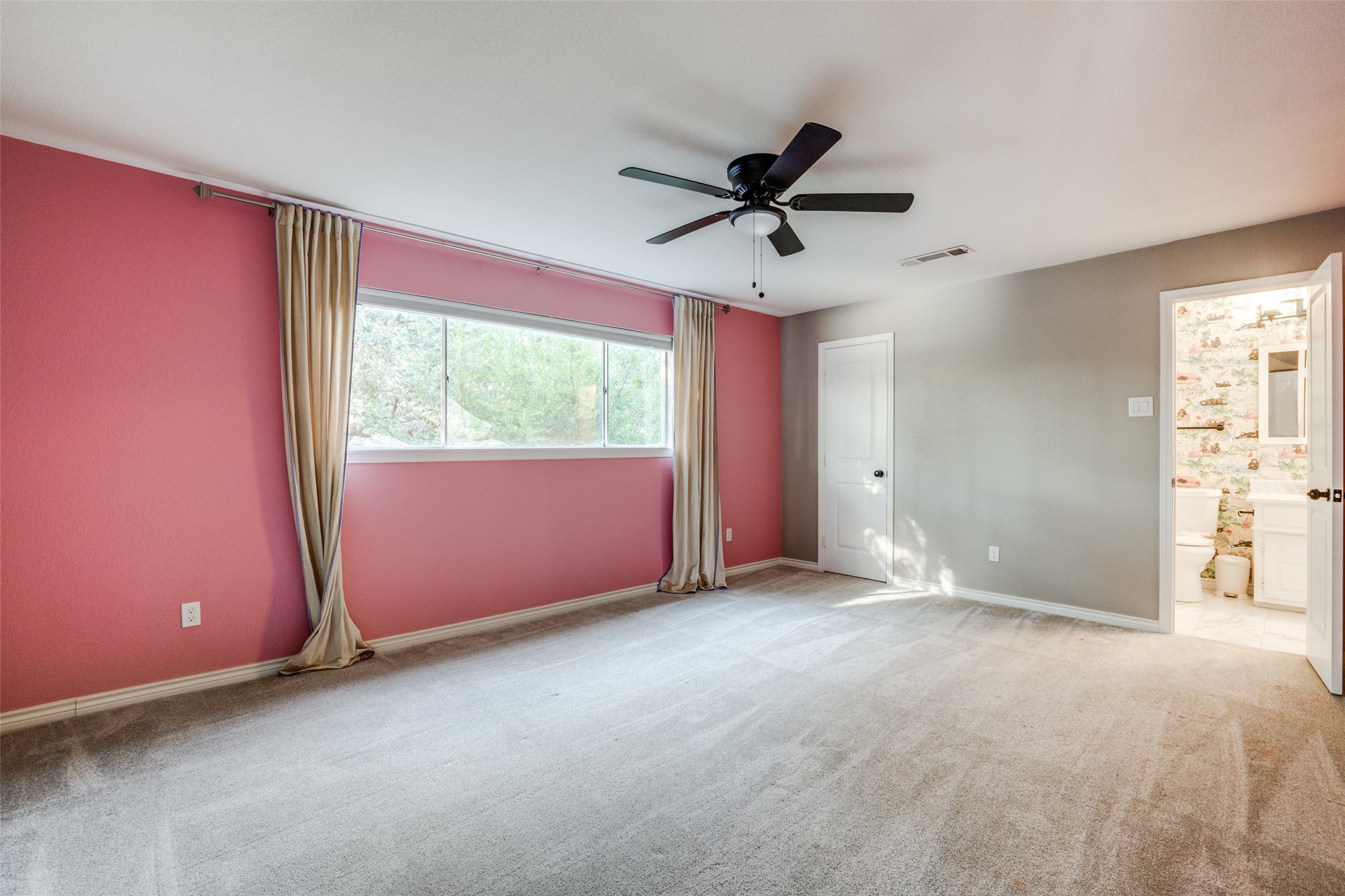 15211 Meandering Way Dallas TX 75248