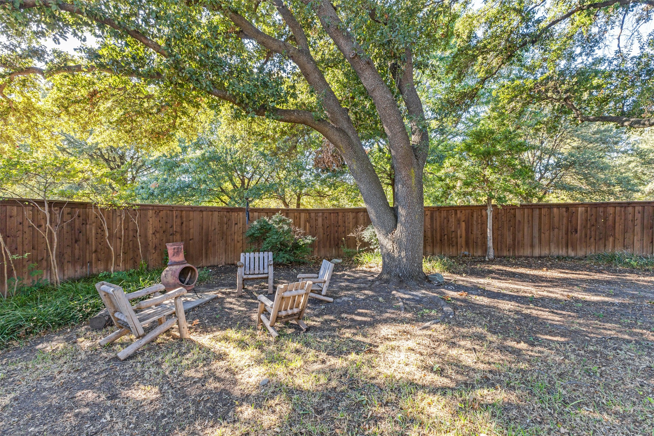 15211 Meandering Way Dallas TX 75248