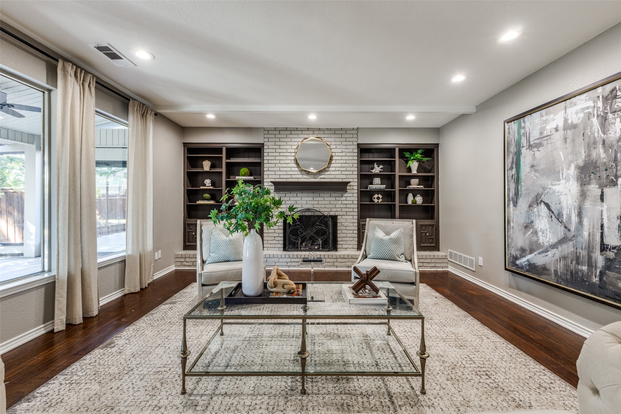 15211 Meandering Way Dallas TX 75248