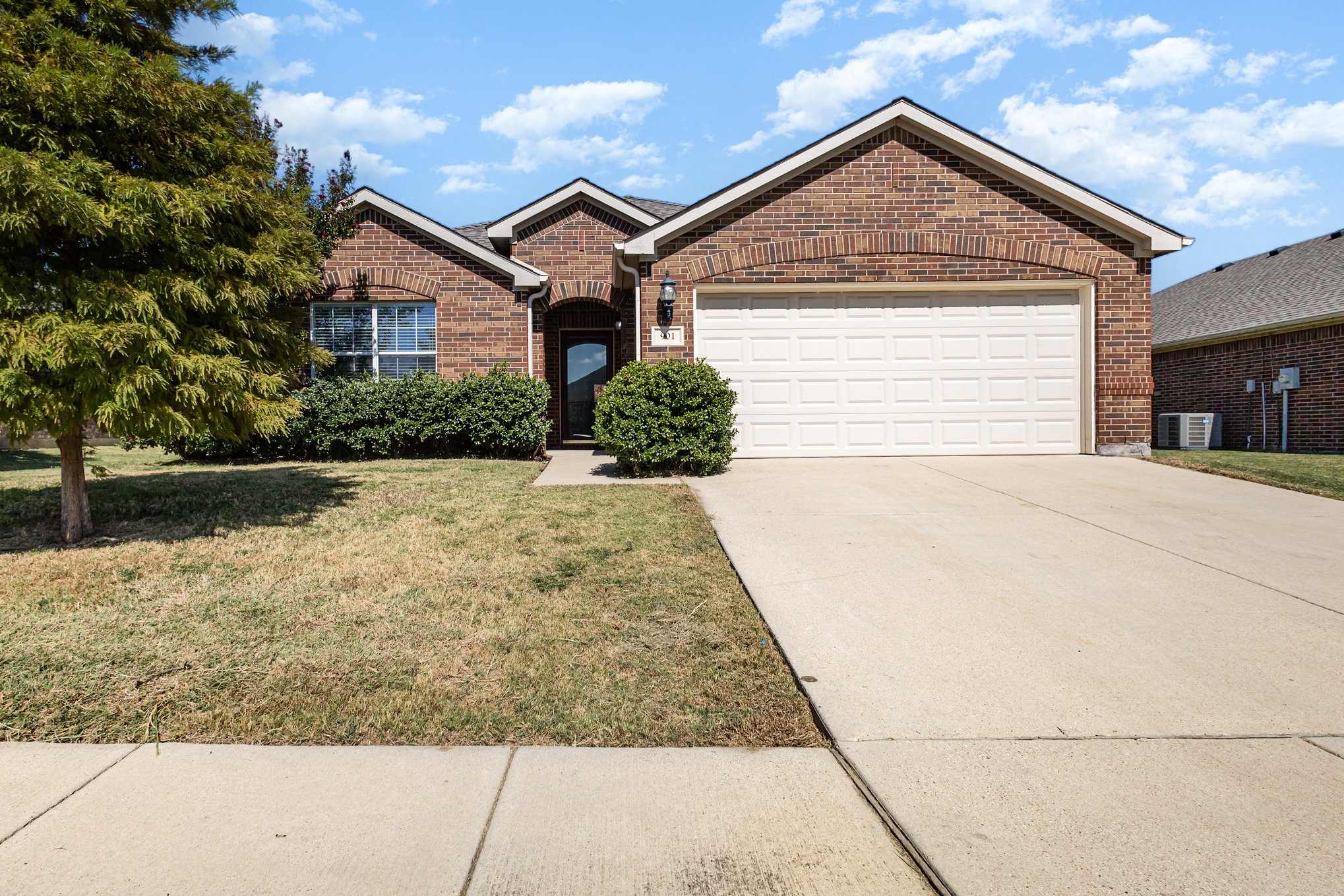 901 Mazatlan Court Arlington TX 76002