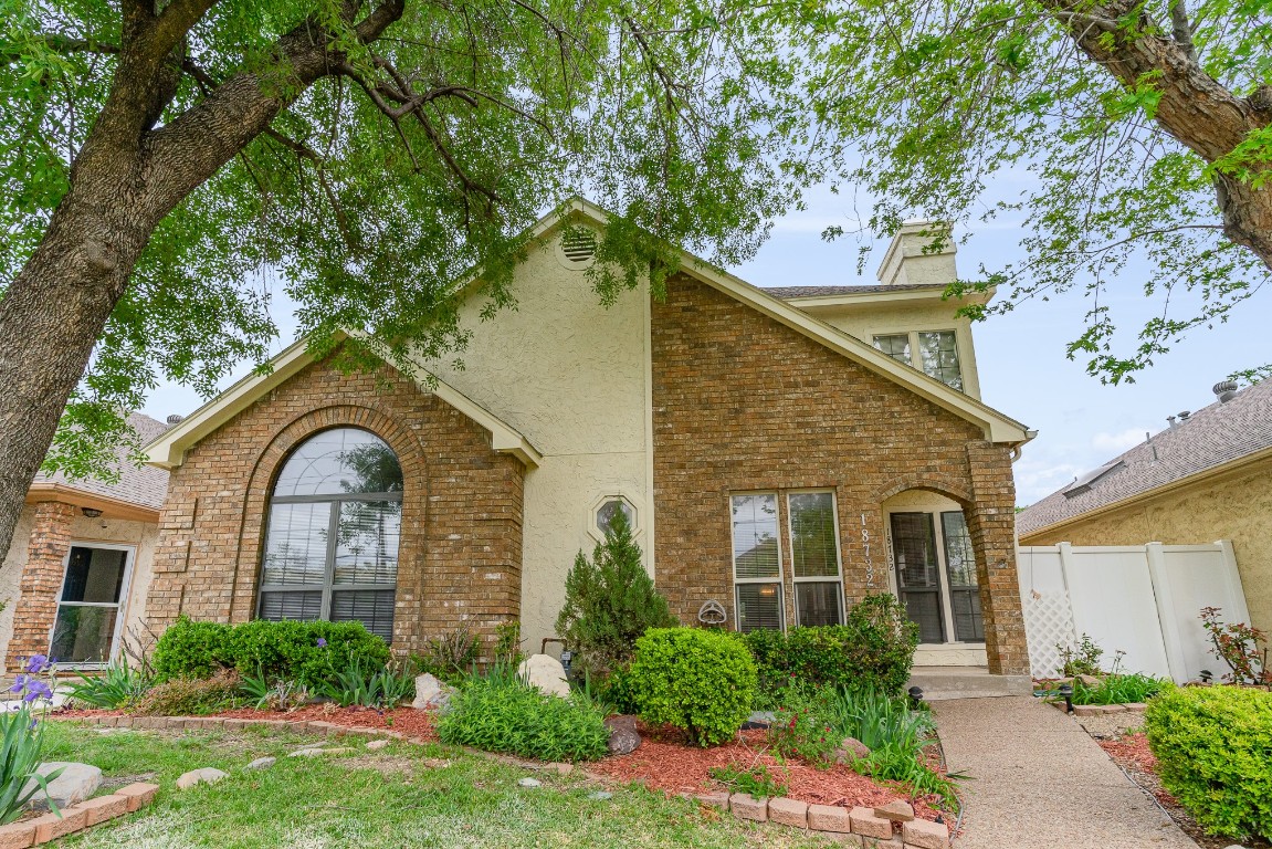 18732 Voss Road Dallas TX 75287