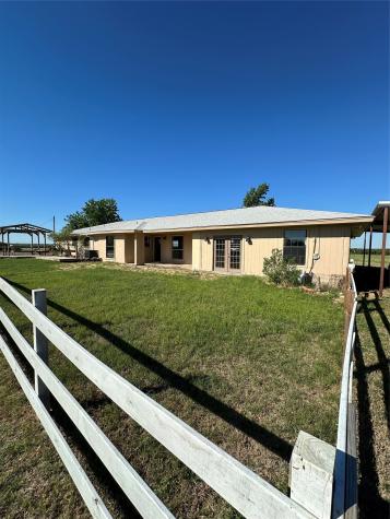 1740 Highway 2247 Comanche TX 76442
