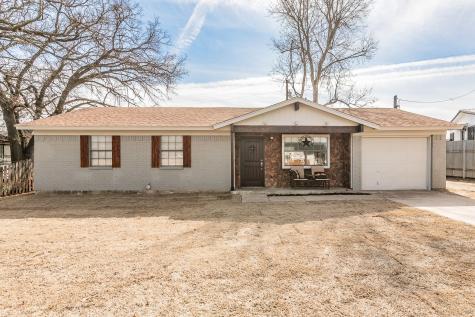 112 Dennis Drive Azle TX 76020