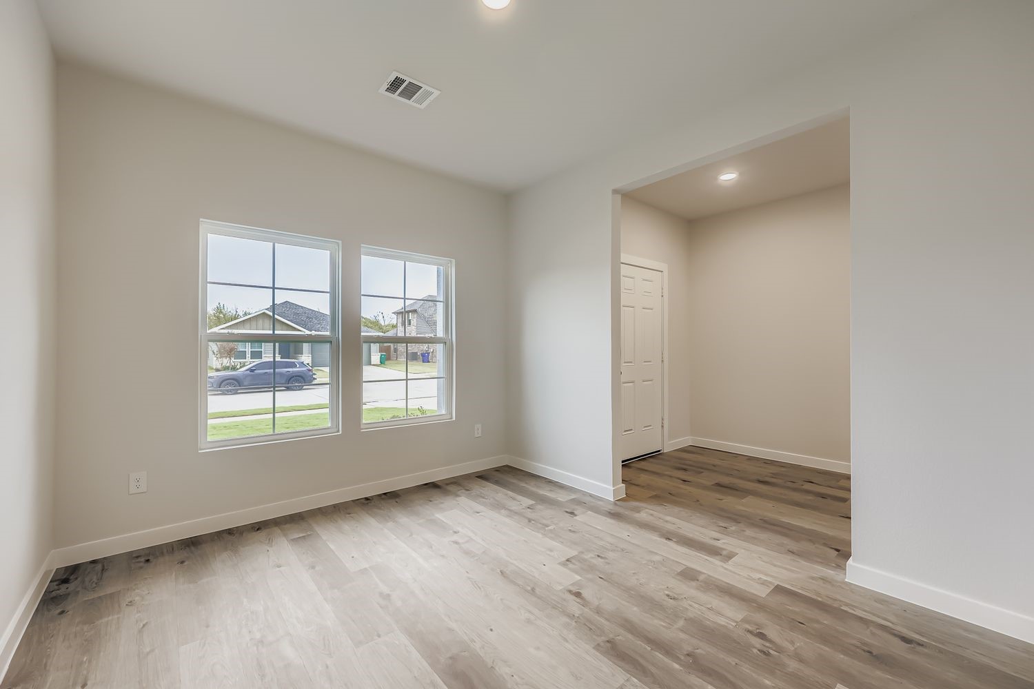 1021 Park Oak Lane Crowley TX 76036