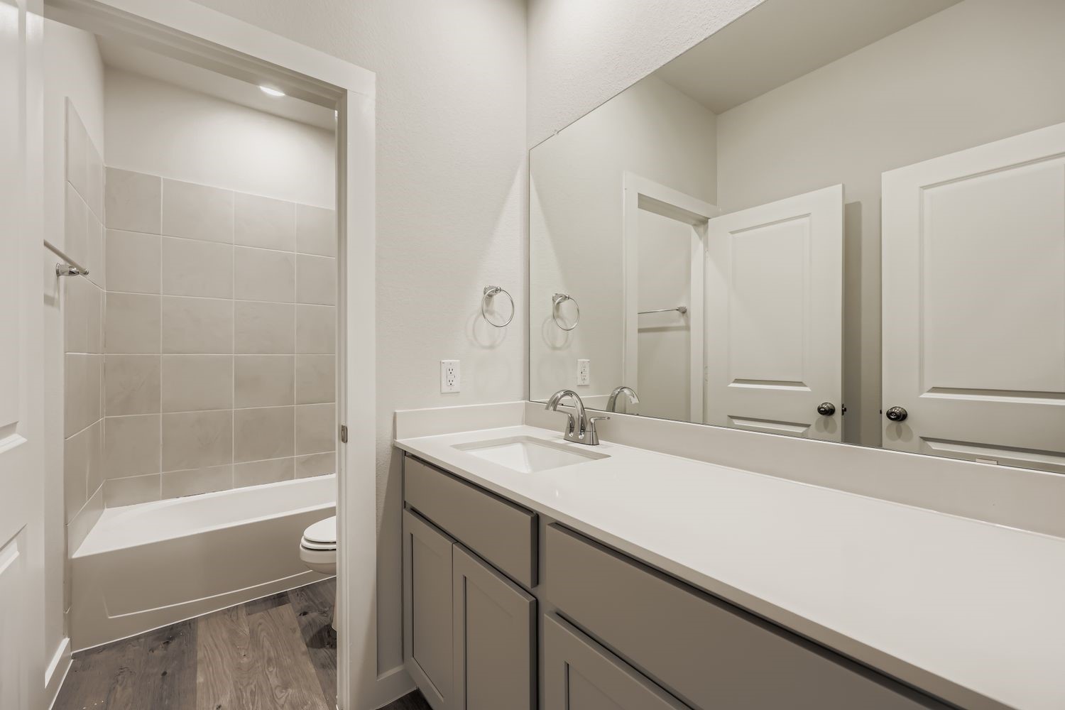 1021 Park Oak Lane Crowley TX 76036