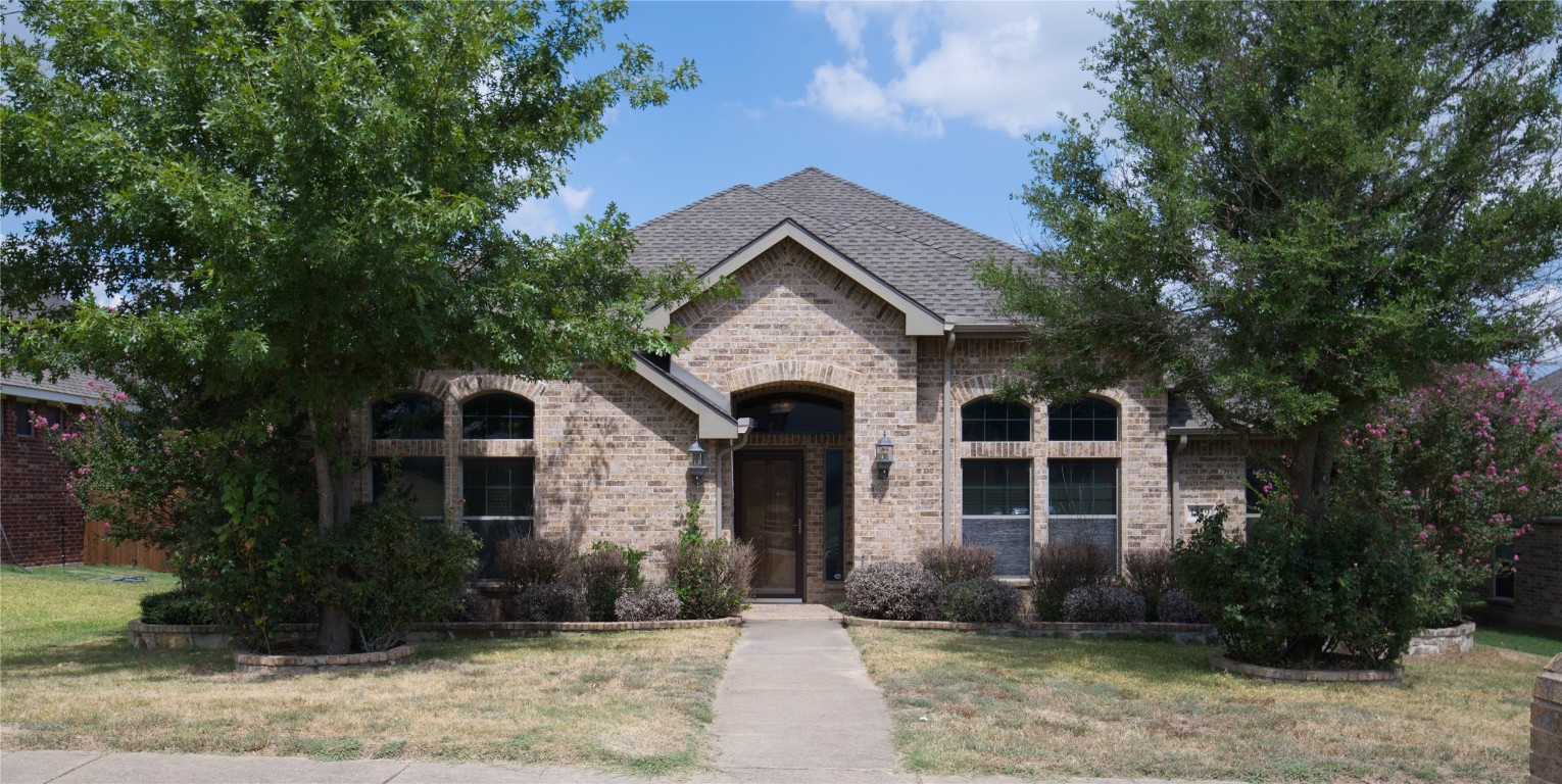 1729 White Falls Drive Desoto TX 75115