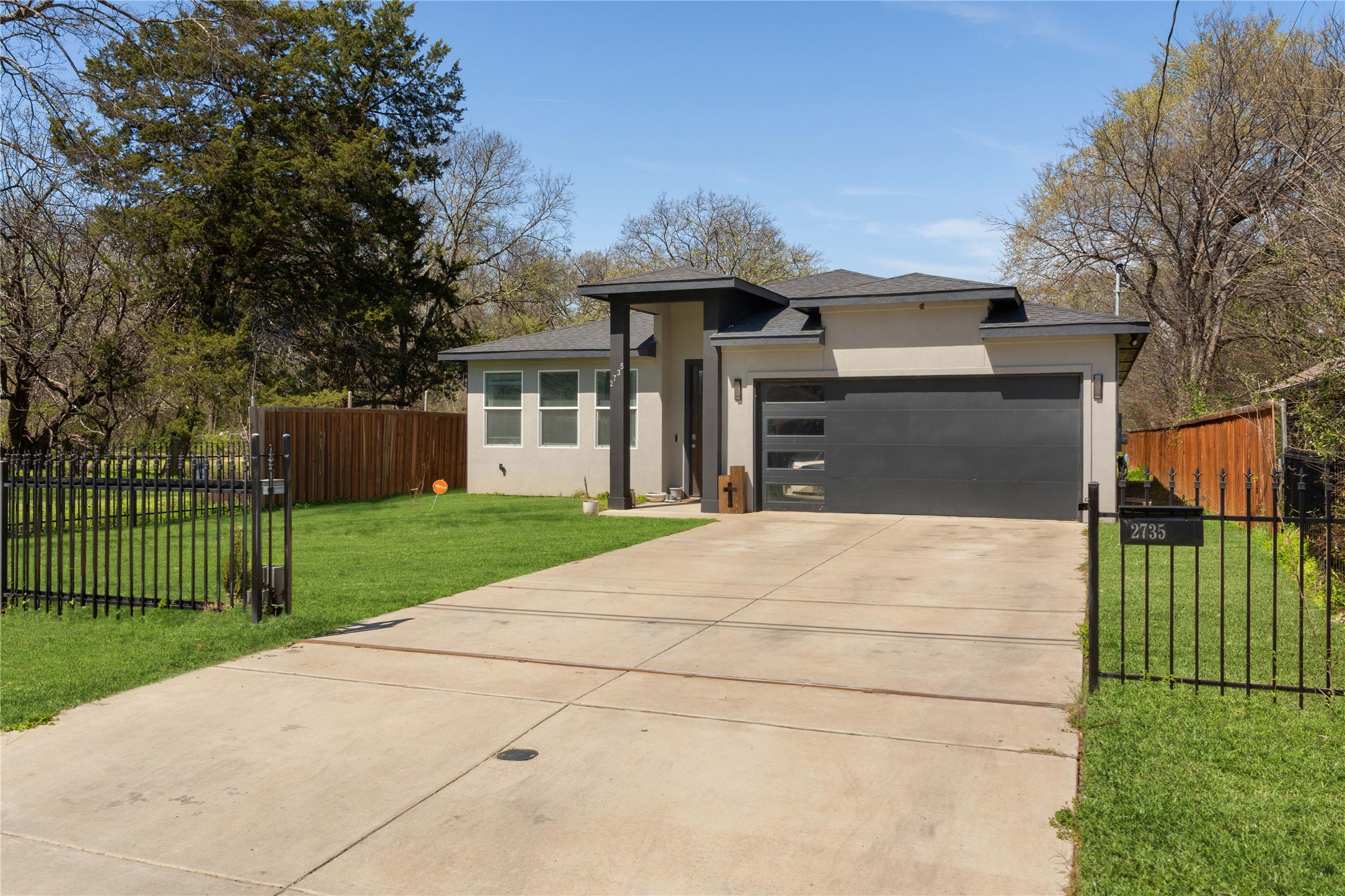 2735 Prosperity Avenue Dallas TX 75216