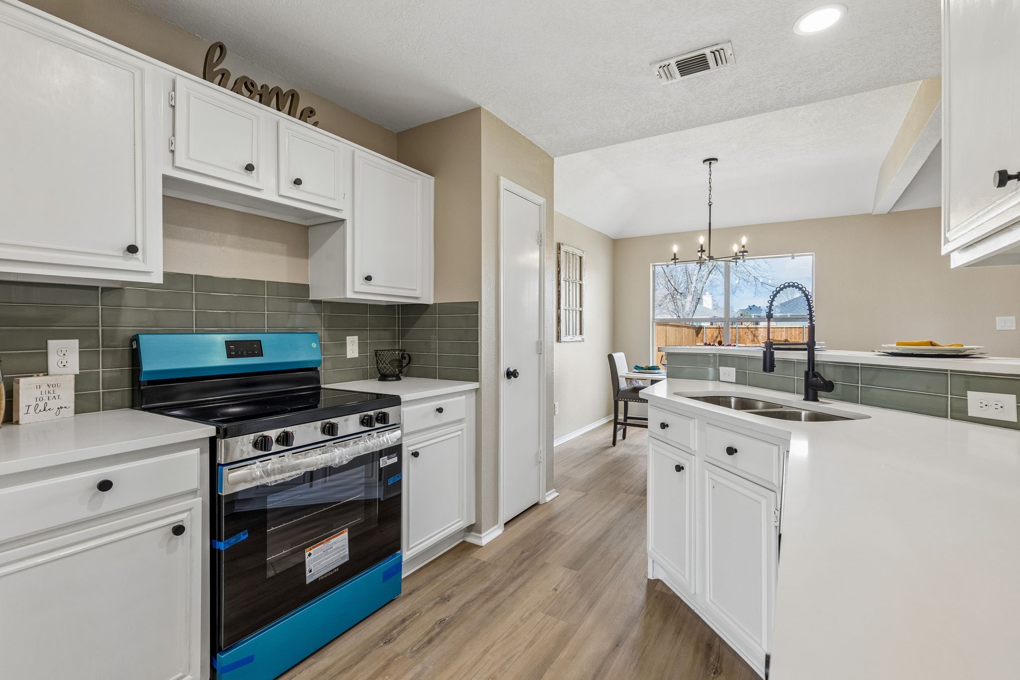 2604 Helen Lane Mesquite TX 75181