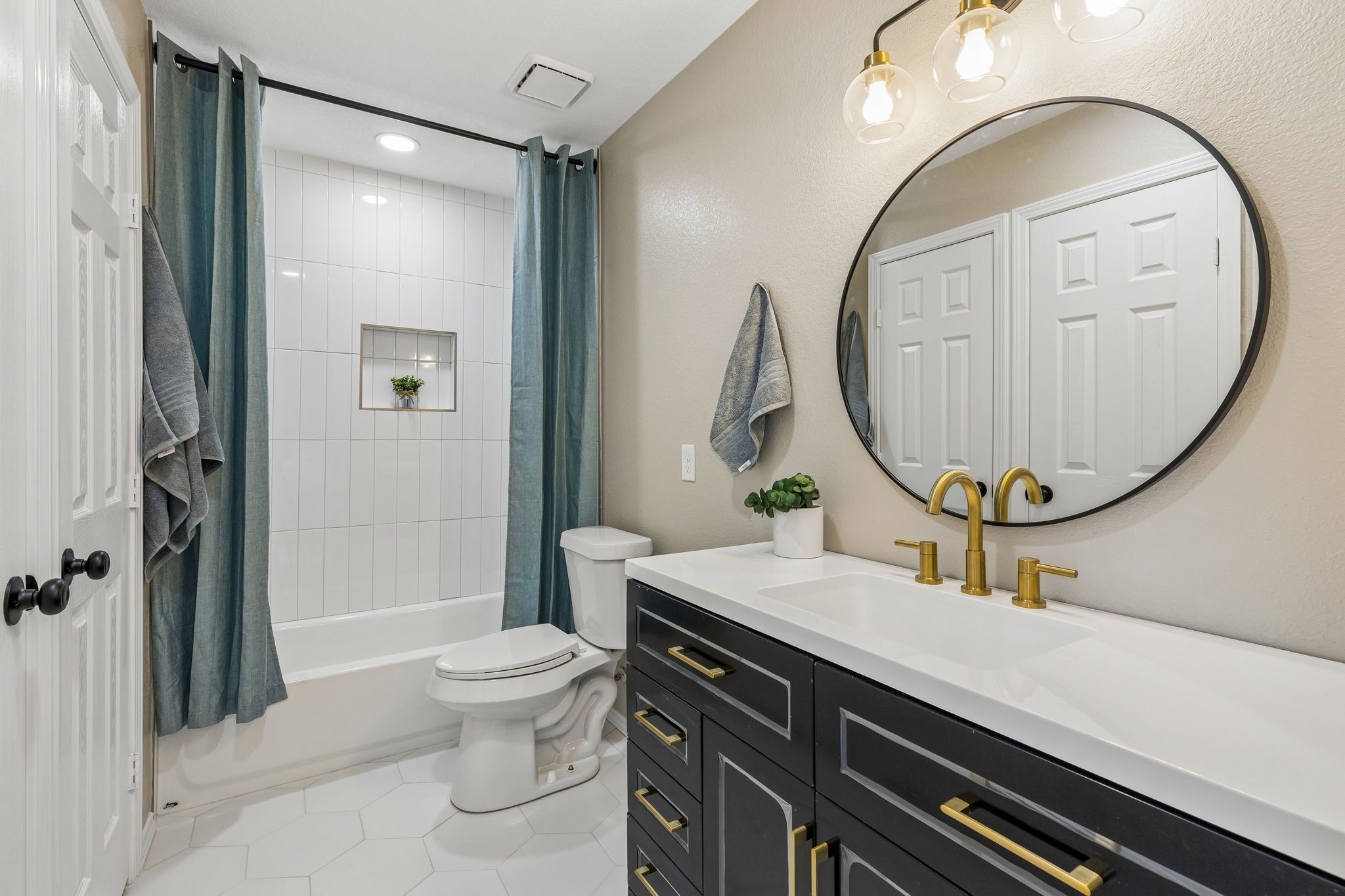 2604 Helen Lane Mesquite TX 75181